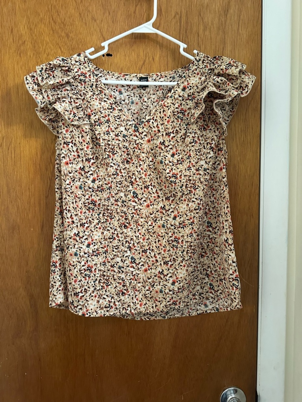 SHEIN Beige Floral Ruffle Sleeve Blouse